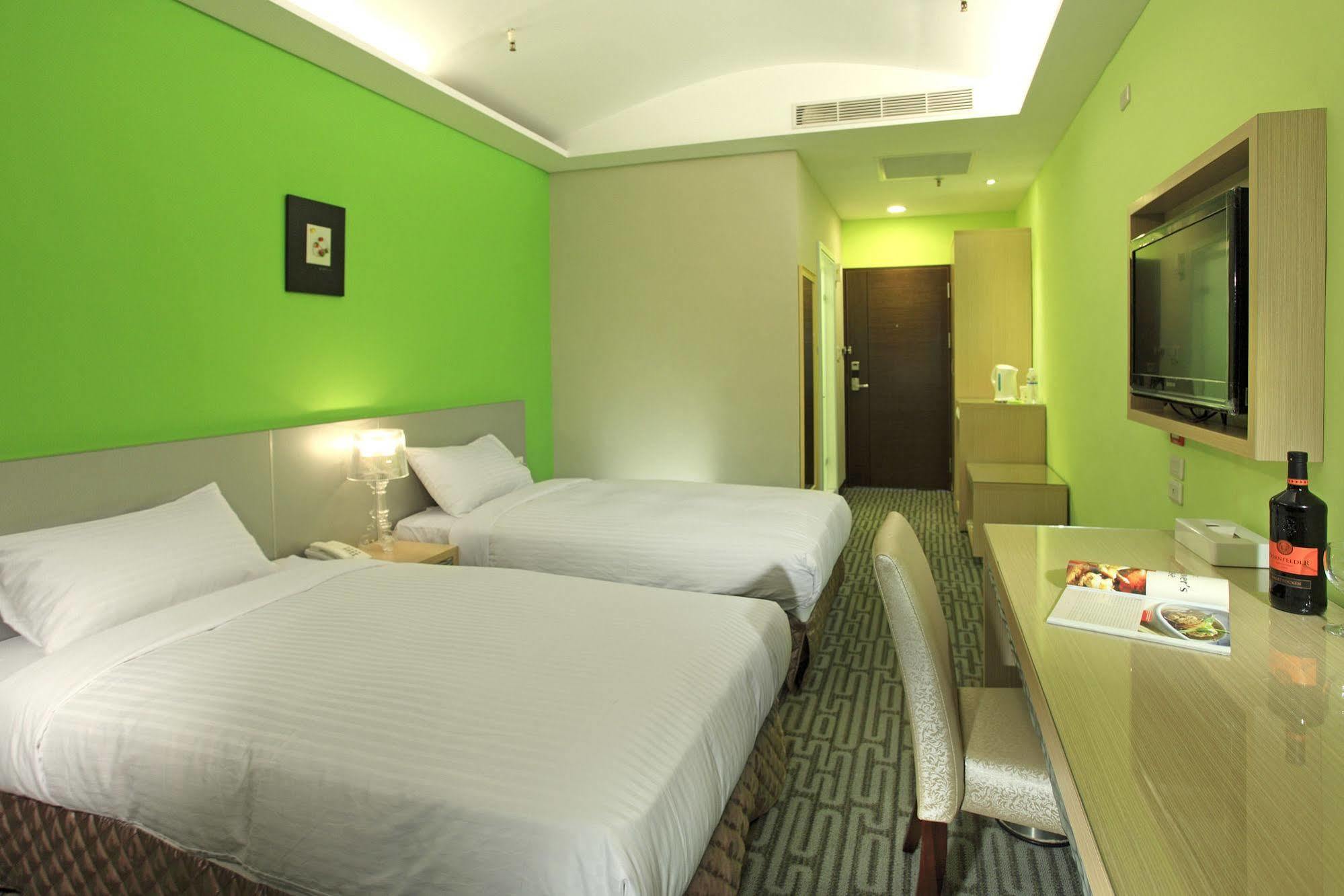 Yoyo Hotel Chiayi City Dış mekan fotoğraf