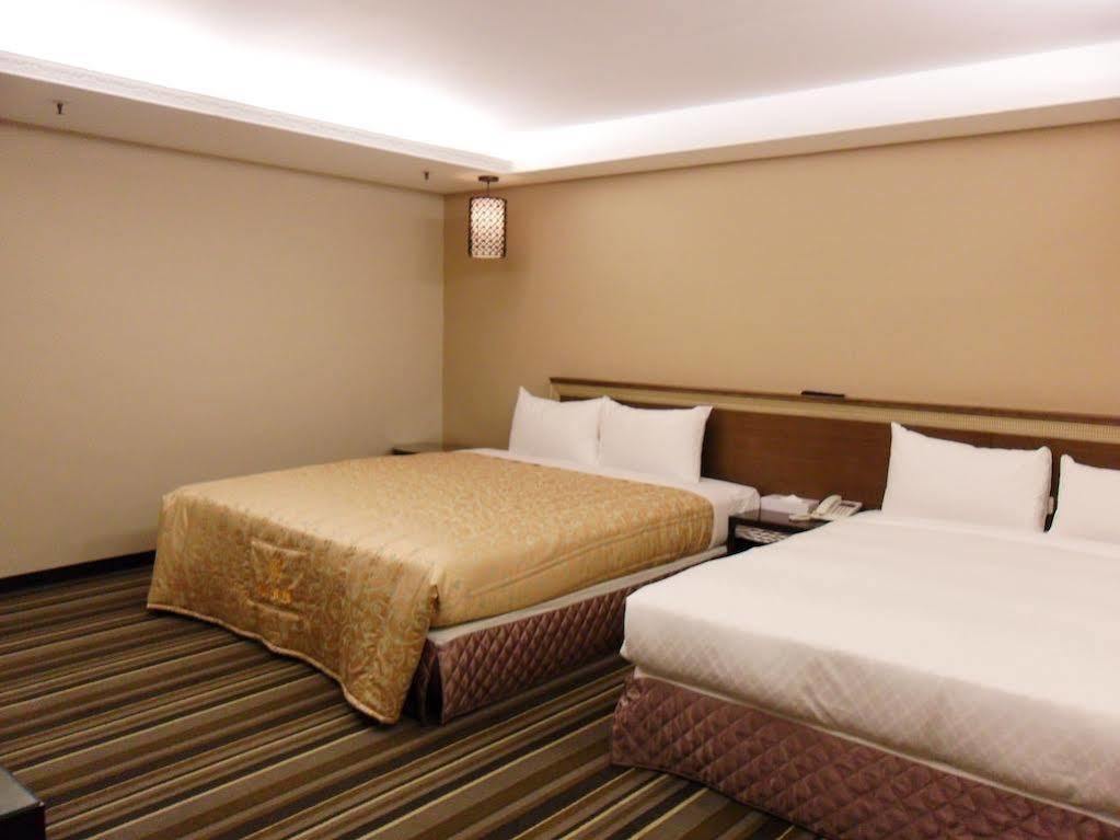 Yoyo Hotel Chiayi City Dış mekan fotoğraf