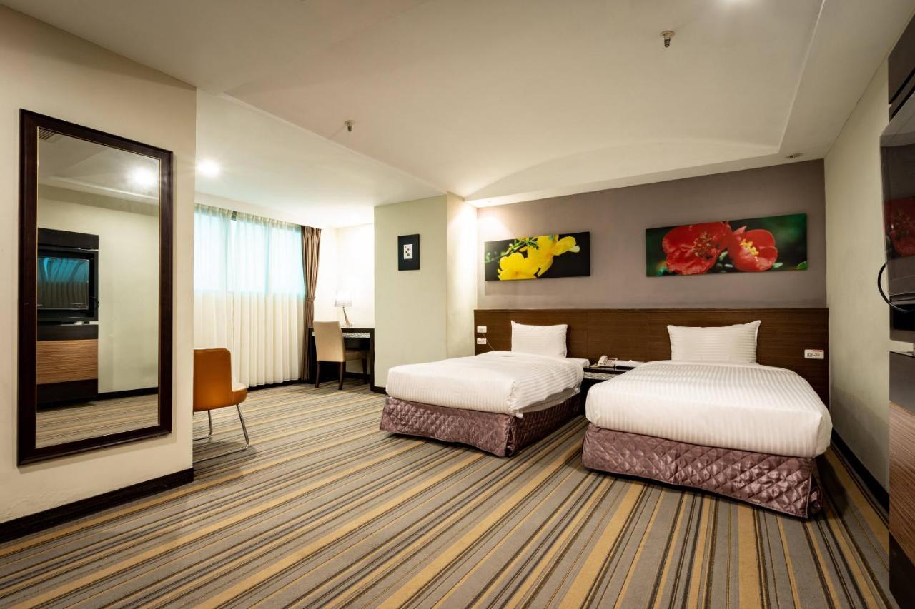 Yoyo Hotel Chiayi City Dış mekan fotoğraf