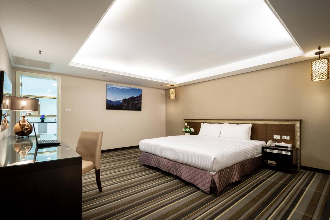 Yoyo Hotel Chiayi City Dış mekan fotoğraf