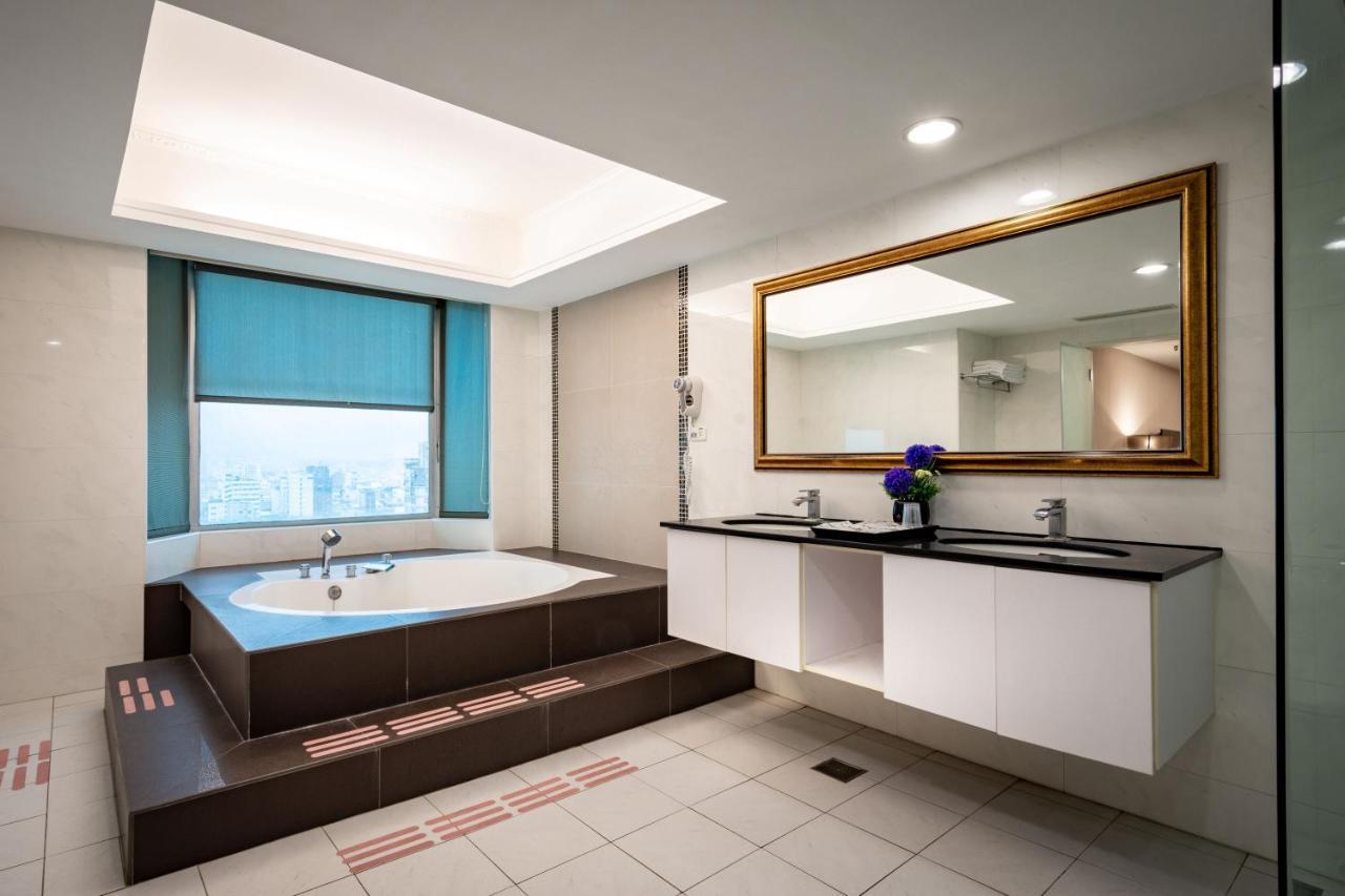 Yoyo Hotel Chiayi City Dış mekan fotoğraf